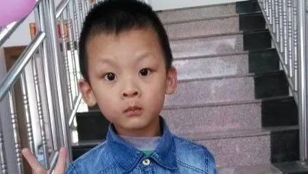 湖南醴陵6岁男孩谢宇杰2013年离奇失踪，家人苦寻11年未果，盼知情者提供线索